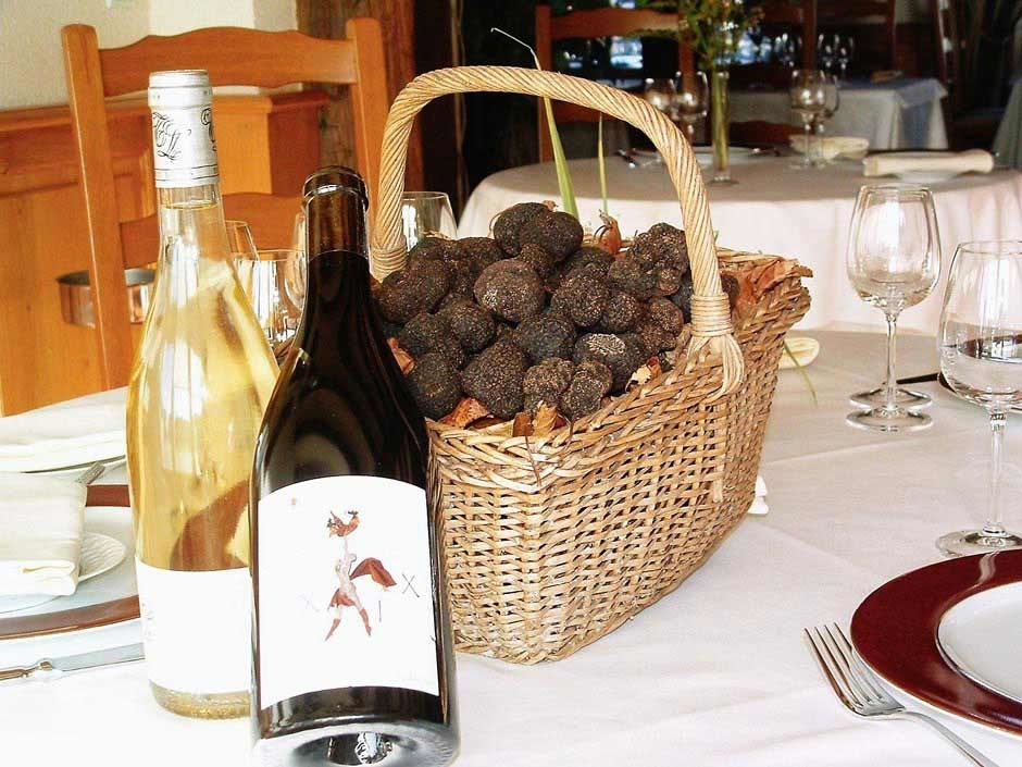 Auberge Du Cheval Blanc - Teritoria Selles-Saint-Denis Ресторан фото